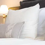 Limidi Homes - Spacious 2-bedroom Centre Appartement *