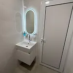 Limidi Homes - Spacious 2-bedroom Centre Appartement *