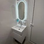 Limidi Homes - Spacious 2-bedroom Centre Veliko Tarnovo