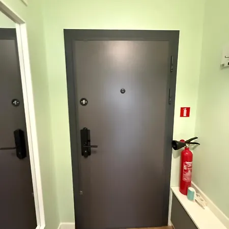 Limidi Homes - Spacious 2-bedroom Centre Veliko Tarnovo
